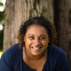 Meet your Posher, Mia